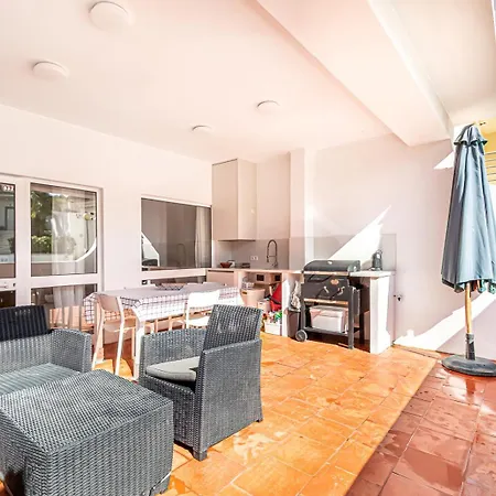 Beguest Falesia & Barbecue 阿尔布费拉